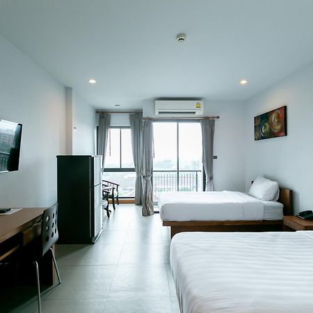 Farthai Residence Phan Thong Dış mekan fotoğraf