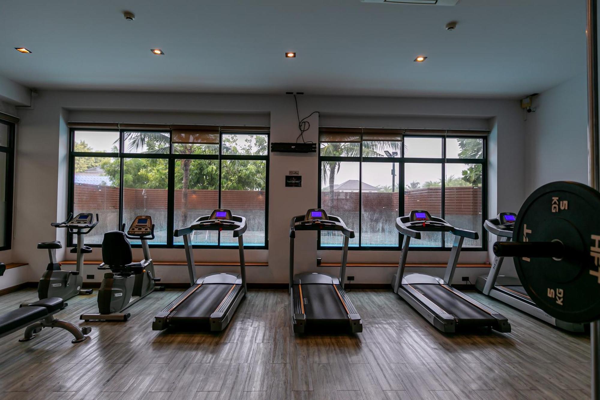 Farthai Residence Phan Thong Dış mekan fotoğraf